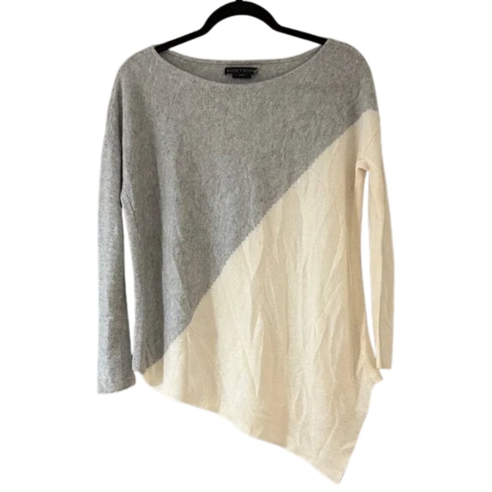 Alice + Olivia Gray & Cream Asymmetrical Colorblock Sweater